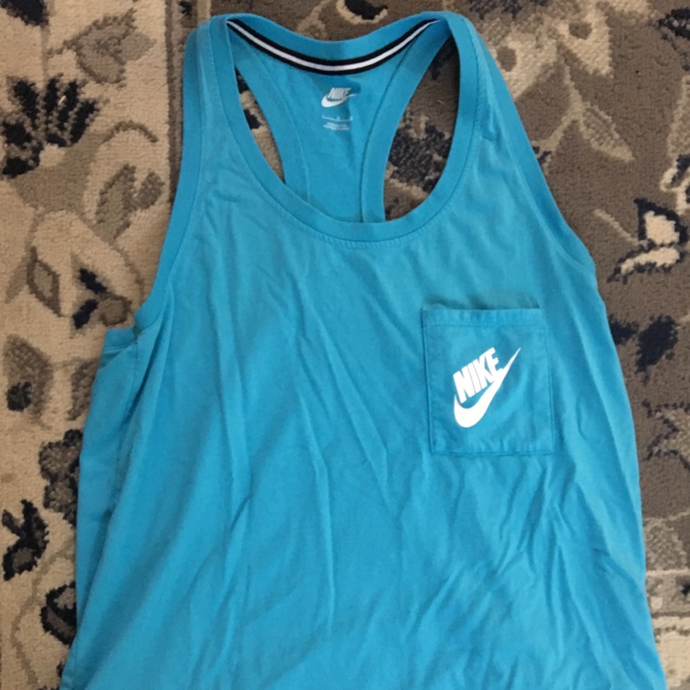 Women’s Nike Razorback shirt